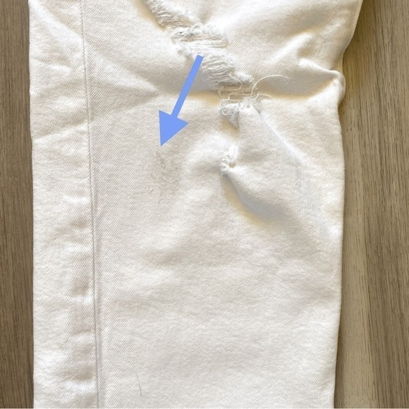 Joe’s The Scout white destroyed button fly jeans. Size 27 - Picture 7 of 11